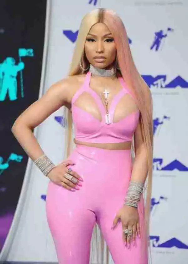 See Nicki Minaj’s Camel Toe In Raunchy Skin-tight Latex Outfit At MTV Vmas